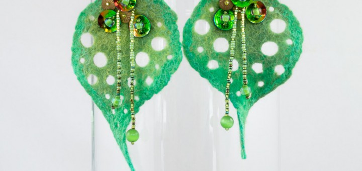 boucle-doreilles-feuille-ajouree-feutre-perles-vert