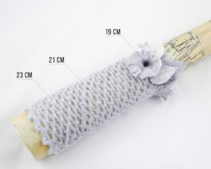 manchette dentelle crochet gris fleurs feutre
